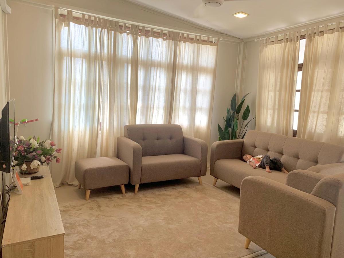 Sarah Guesthouse Куала-Тренгану Экстерьер фото